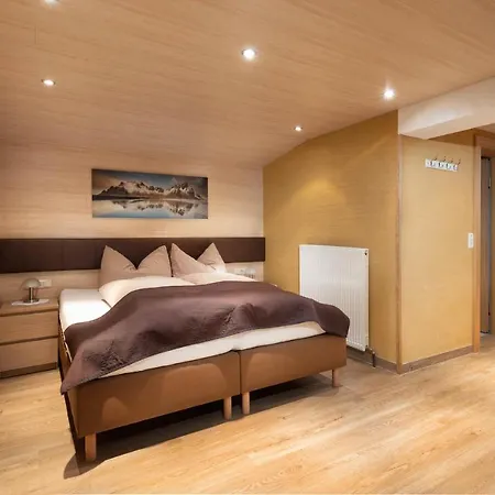 Haus Gafrina Bed and Breakfast 3*